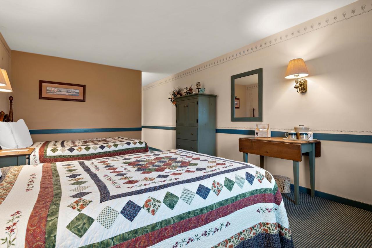 Country Living Inn Smoketown  Eksteriør bilde